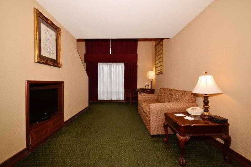 Quality Inn & Suites Carthage Exterior foto
